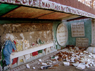 Illustration for article titled Decaying Biblical theme park houses the ruins of faux Jerusalem